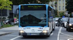 Foto: Zur 1. Stunde fahren ab der Haltestelle Weststadt/Südstadt zusätzlich Einsatzbusse, nach der 6. Stunde auch wieder zurück.